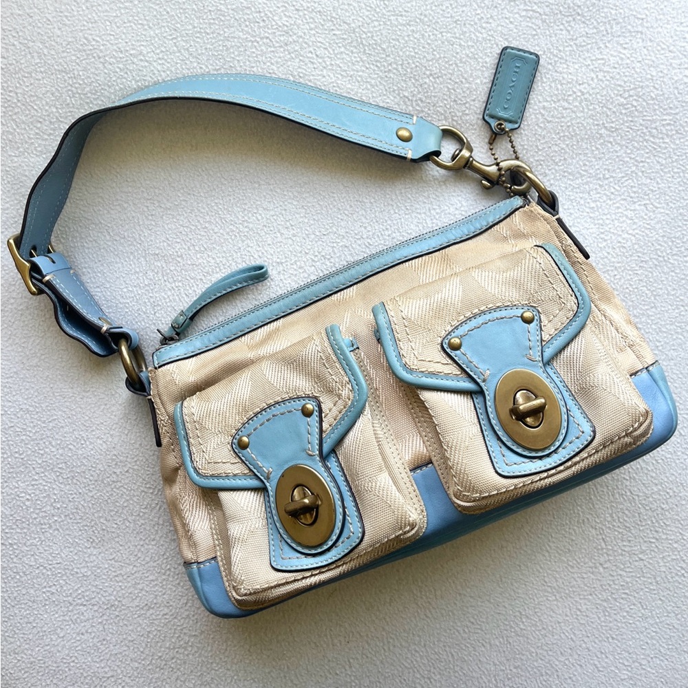 SOLD - Coach Legacy Shoulder Bag F13102 Blue and Cream 🩵